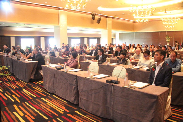 Attendees to the Thailand-Chile FTA seminar