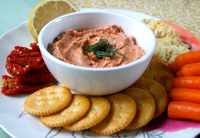 sun dried tomato and cheese dip